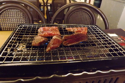 ロースと骨付きカルビ